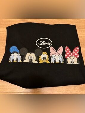 Cartoon Character Sweatshirt Mickey Style Graphic Crewneck Unisex Medium